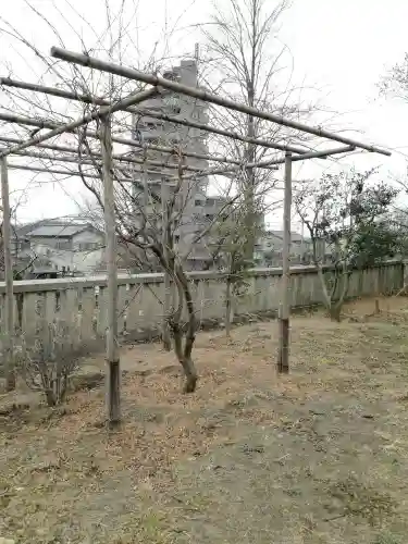 八雲神社(緑町)の庭園