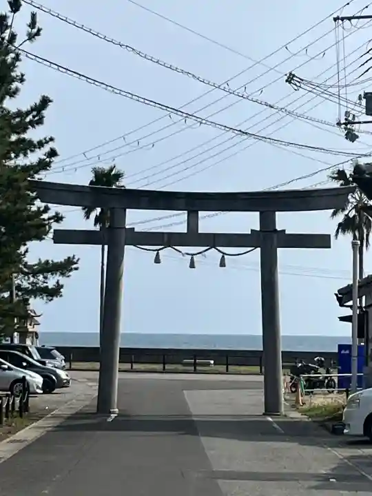 御崎神社の{uncategorized: "未分類", other: "その他", undefined: "問題あり", building: "その他建物", grave: "お墓", sacred_gate: "鳥居", guardian: "狛犬", statue: "像", buddha: "仏像", history: "歴史", nature: "自然", garden: "庭園", animal: "動物", pagoda: "塔", temizu: "手水舎", mountain_gate: "山門・神門", sanctuary: "本殿・本堂", subordinate: "末社・摂社", art: "芸術", scenery: "景色", jizo: "地蔵", ema: "絵馬", goshuin: "御朱印", omikuji: "おみくじ", items: "授与品その他", amulet: "お守り", goshuincho: "御朱印帳", eats: "食事", festival: "お祭り", votive_dance: "神楽", shichigosan: "七五三参", wedding: "結婚式", experience: "体験その他", initially: "初詣", around: "周辺", anti_infection: "感染症対策"}