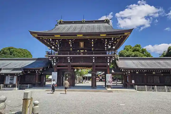 真清田神社の山門・神門