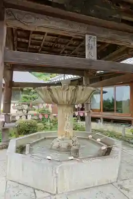 三室戸寺の手水舎