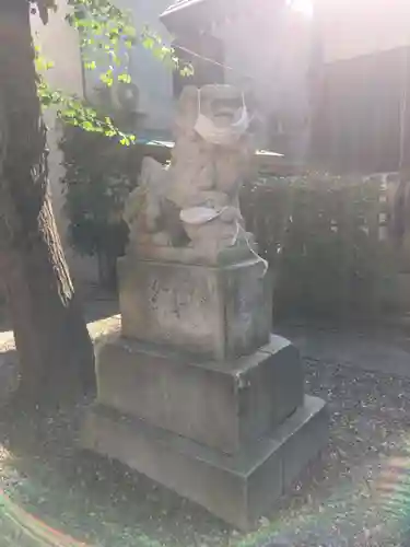 諏訪神社の狛犬