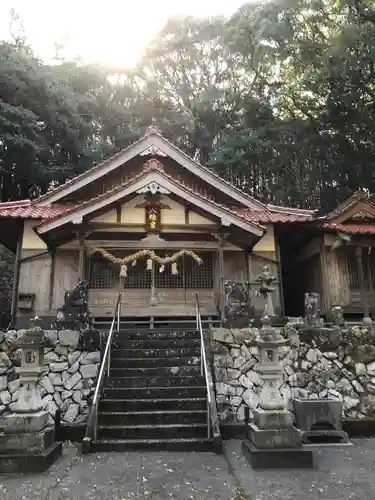 八幡宮の本殿・本堂