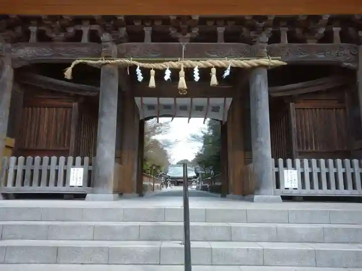 健軍神社の山門・神門