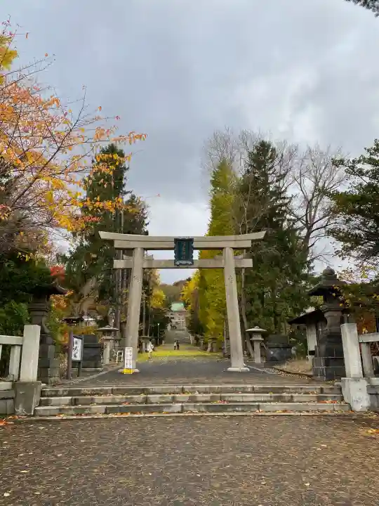 住吉神社の{uncategorized: "未分類", other: "その他", undefined: "問題あり", building: "その他建物", grave: "お墓", sacred_gate: "鳥居", guardian: "狛犬", statue: "像", buddha: "仏像", history: "歴史", nature: "自然", garden: "庭園", animal: "動物", pagoda: "塔", temizu: "手水舎", mountain_gate: "山門・神門", sanctuary: "本殿・本堂", subordinate: "末社・摂社", art: "芸術", scenery: "景色", jizo: "地蔵", ema: "絵馬", goshuin: "御朱印", omikuji: "おみくじ", items: "授与品その他", amulet: "お守り", goshuincho: "御朱印帳", eats: "食事", festival: "お祭り", votive_dance: "神楽", shichigosan: "七五三参", wedding: "結婚式", experience: "体験その他", initially: "初詣", around: "周辺", anti_infection: "感染症対策"}
