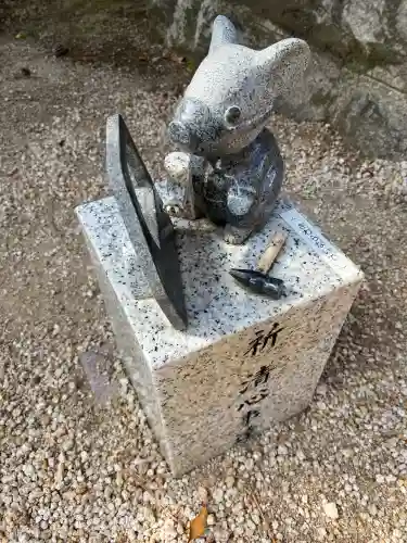 万九千社の{uncategorized: "未分類", other: "その他", undefined: "問題あり", building: "その他建物", grave: "お墓", sacred_gate: "鳥居", guardian: "狛犬", statue: "像", buddha: "仏像", history: "歴史", nature: "自然", garden: "庭園", animal: "動物", pagoda: "塔", temizu: "手水舎", mountain_gate: "山門・神門", sanctuary: "本殿・本堂", subordinate: "末社・摂社", art: "芸術", scenery: "景色", jizo: "地蔵", ema: "絵馬", goshuin: "御朱印", omikuji: "おみくじ", items: "授与品その他", amulet: "お守り", goshuincho: "御朱印帳", eats: "食事", festival: "お祭り", votive_dance: "神楽", shichigosan: "七五三参", wedding: "結婚式", experience: "体験その他", initially: "初詣", around: "周辺", anti_infection: "感染症対策"}