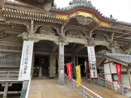 誕生寺の本殿・本堂