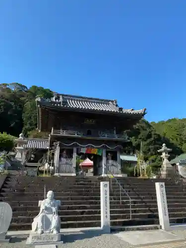 平等寺の山門