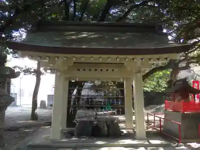 六所神社の手水舎