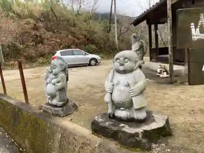 山口霊神社の狛犬