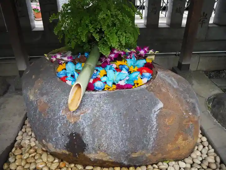 元三島神社の手水舎