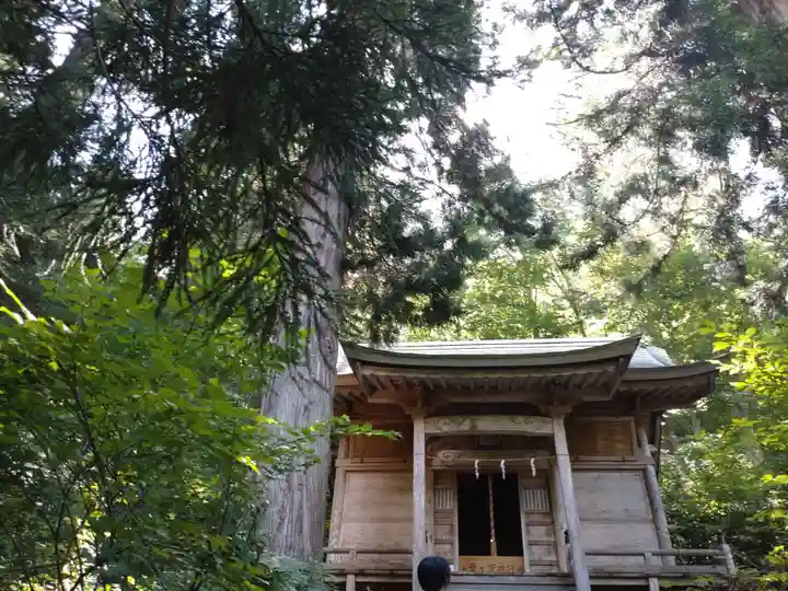 龍ヶ窪神社(新潟県)