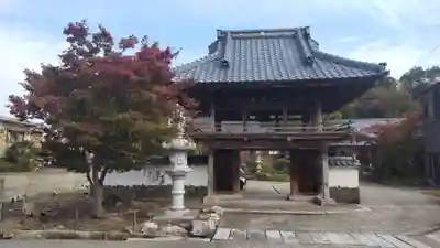 妙本寺の山門・神門