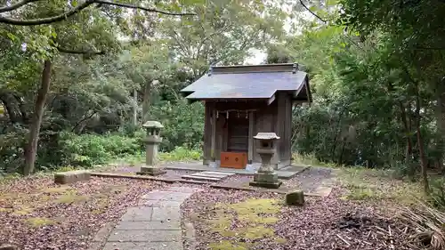 長井崎弁天島神社の本殿