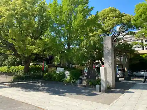 稲毛神社の{uncategorized: "未分類", other: "その他", undefined: "問題あり", building: "その他建物", grave: "お墓", sacred_gate: "鳥居", guardian: "狛犬", statue: "像", buddha: "仏像", history: "歴史", nature: "自然", garden: "庭園", animal: "動物", pagoda: "塔", temizu: "手水舎", mountain_gate: "山門・神門", sanctuary: "本殿・本堂", subordinate: "末社・摂社", art: "芸術", scenery: "景色", jizo: "地蔵", ema: "絵馬", goshuin: "御朱印", omikuji: "おみくじ", items: "授与品その他", amulet: "お守り", goshuincho: "御朱印帳", eats: "食事", festival: "お祭り", votive_dance: "神楽", shichigosan: "七五三参", wedding: "結婚式", experience: "体験その他", initially: "初詣", around: "周辺", anti_infection: "感染症対策"}