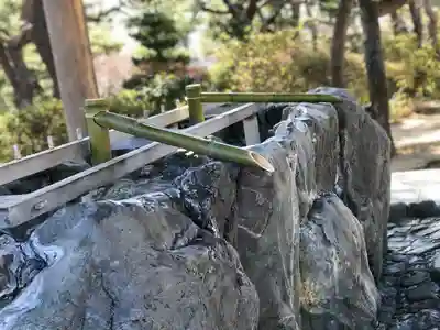 高司神社〜むすびの神の鎮まる社〜の手水舎