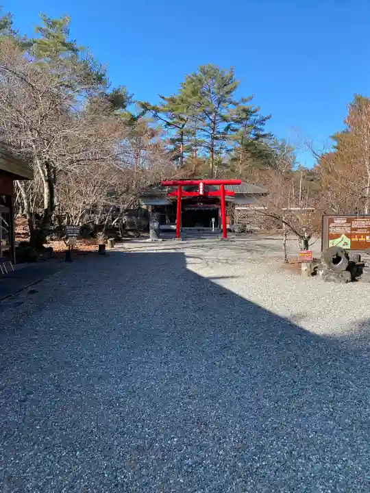 無戸室浅間神社(船津胎内神社)(山梨県)