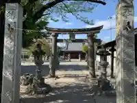 諏訪神社の鳥居