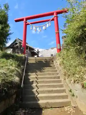 人見神社の鳥居