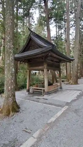 小國神社の手水舎