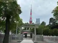 熊野神社の{uncategorized: "未分類", other: "その他", undefined: "問題あり", building: "その他建物", grave: "お墓", sacred_gate: "鳥居", guardian: "狛犬", statue: "像", buddha: "仏像", history: "歴史", nature: "自然", garden: "庭園", animal: "動物", pagoda: "塔", temizu: "手水舎", mountain_gate: "山門・神門", sanctuary: "本殿・本堂", subordinate: "末社・摂社", art: "芸術", scenery: "景色", jizo: "地蔵", ema: "絵馬", goshuin: "御朱印", omikuji: "おみくじ", items: "授与品その他", amulet: "お守り", goshuincho: "御朱印帳", eats: "食事", festival: "お祭り", votive_dance: "神楽", shichigosan: "七五三参", wedding: "結婚式", experience: "体験その他", initially: "初詣", around: "周辺", anti_infection: "感染症対策"}