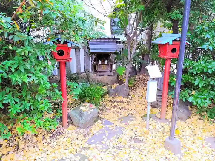 外土居神社の末社・摂社