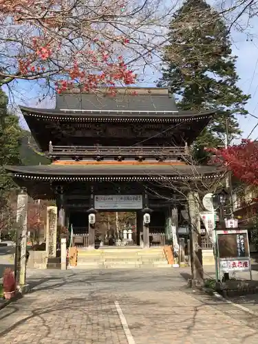 華厳寺の山門