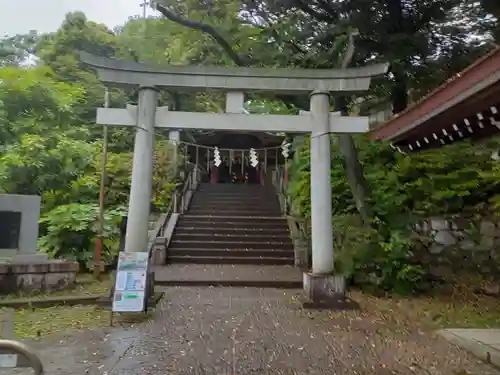 雪ケ谷八幡神社の鳥居