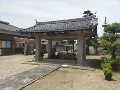 常楽寺の手水舎