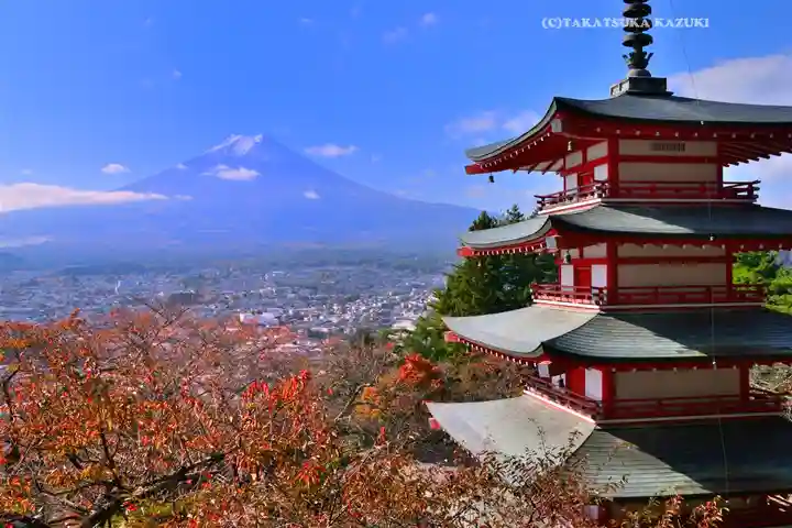 新倉富士浅間神社(山梨県)