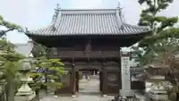 西林寺の山門・神門