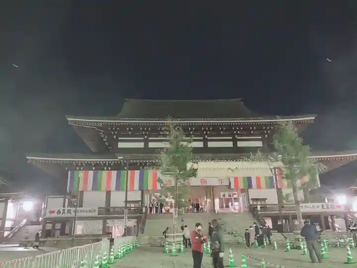 成田山新勝寺の本殿・本堂