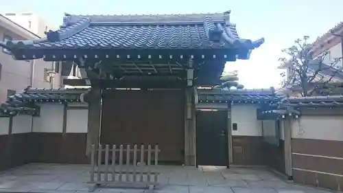 託法寺の山門