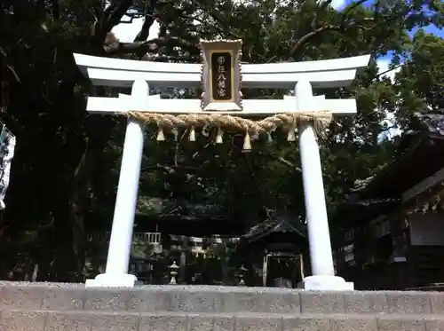 事任八幡宮の鳥居