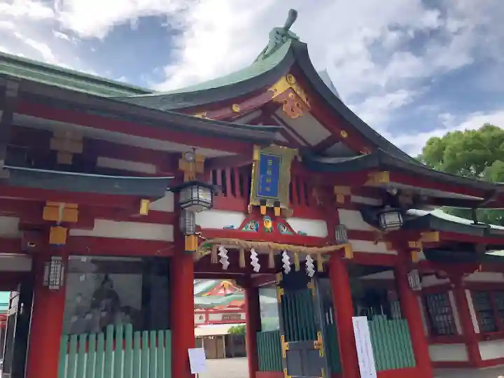 日枝神社の山門・神門