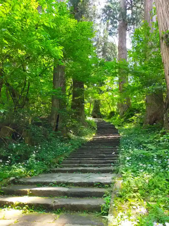 出羽神社(出羽三山神社)~三神合祭殿~(山形県)