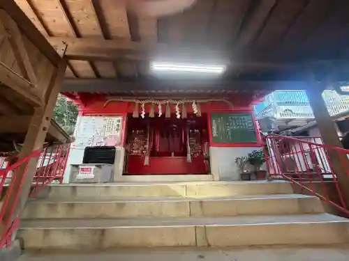 音次郎稲荷神社の{uncategorized: "未分類", other: "その他", undefined: "問題あり", building: "その他建物", grave: "お墓", sacred_gate: "鳥居", guardian: "狛犬", statue: "像", buddha: "仏像", history: "歴史", nature: "自然", garden: "庭園", animal: "動物", pagoda: "塔", temizu: "手水舎", mountain_gate: "山門・神門", sanctuary: "本殿・本堂", subordinate: "末社・摂社", art: "芸術", scenery: "景色", jizo: "地蔵", ema: "絵馬", goshuin: "御朱印", omikuji: "おみくじ", items: "授与品その他", amulet: "お守り", goshuincho: "御朱印帳", eats: "食事", festival: "お祭り", votive_dance: "神楽", shichigosan: "七五三参", wedding: "結婚式", experience: "体験その他", initially: "初詣", around: "周辺", anti_infection: "感染症対策"}