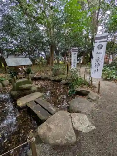 白鬚神社の{uncategorized: "未分類", other: "その他", undefined: "問題あり", building: "その他建物", grave: "お墓", sacred_gate: "鳥居", guardian: "狛犬", statue: "像", buddha: "仏像", history: "歴史", nature: "自然", garden: "庭園", animal: "動物", pagoda: "塔", temizu: "手水舎", mountain_gate: "山門・神門", sanctuary: "本殿・本堂", subordinate: "末社・摂社", art: "芸術", scenery: "景色", jizo: "地蔵", ema: "絵馬", goshuin: "御朱印", omikuji: "おみくじ", items: "授与品その他", amulet: "お守り", goshuincho: "御朱印帳", eats: "食事", festival: "お祭り", votive_dance: "神楽", shichigosan: "七五三参", wedding: "結婚式", experience: "体験その他", initially: "初詣", around: "周辺", anti_infection: "感染症対策"}