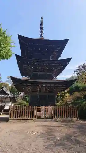 前山寺の塔