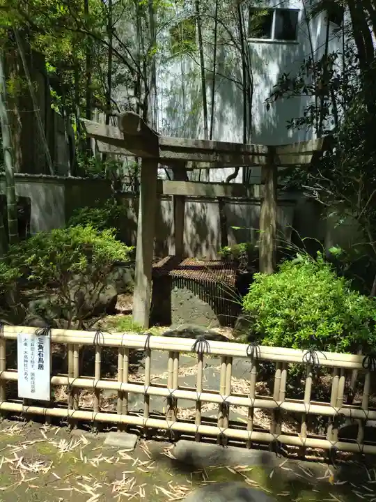 三囲神社(東京都)