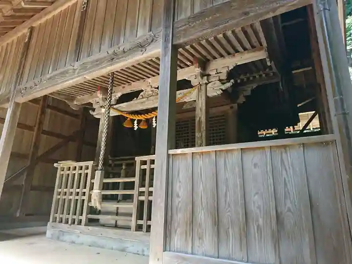 多田神社の本殿・本堂