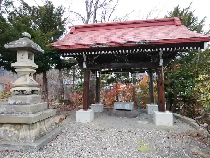 丸瀬布神社の手水舎