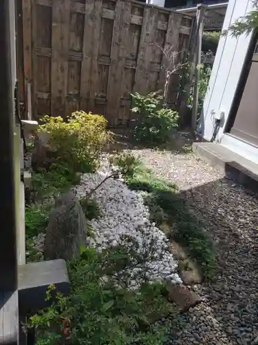 幸町辨財天の庭園