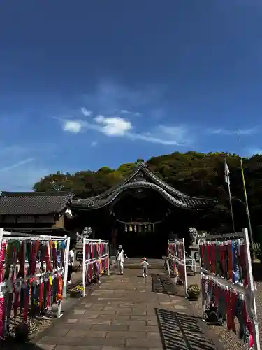 東海市熊野神社の{uncategorized: "未分類", other: "その他", undefined: "問題あり", building: "その他建物", grave: "お墓", sacred_gate: "鳥居", guardian: "狛犬", statue: "像", buddha: "仏像", history: "歴史", nature: "自然", garden: "庭園", animal: "動物", pagoda: "塔", temizu: "手水舎", mountain_gate: "山門・神門", sanctuary: "本殿・本堂", subordinate: "末社・摂社", art: "芸術", scenery: "景色", jizo: "地蔵", ema: "絵馬", goshuin: "御朱印", omikuji: "おみくじ", items: "授与品その他", amulet: "お守り", goshuincho: "御朱印帳", eats: "食事", festival: "お祭り", votive_dance: "神楽", shichigosan: "七五三参", wedding: "結婚式", experience: "体験その他", initially: "初詣", around: "周辺", anti_infection: "感染症対策"}