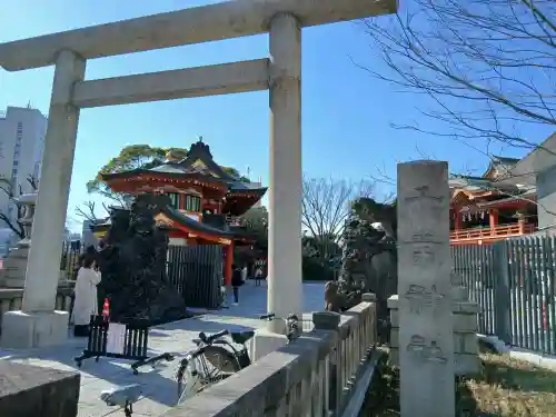 千葉神社の{uncategorized: "未分類", other: "その他", undefined: "問題あり", building: "その他建物", grave: "お墓", sacred_gate: "鳥居", guardian: "狛犬", statue: "像", buddha: "仏像", history: "歴史", nature: "自然", garden: "庭園", animal: "動物", pagoda: "塔", temizu: "手水舎", mountain_gate: "山門・神門", sanctuary: "本殿・本堂", subordinate: "末社・摂社", art: "芸術", scenery: "景色", jizo: "地蔵", ema: "絵馬", goshuin: "御朱印", omikuji: "おみくじ", items: "授与品その他", amulet: "お守り", goshuincho: "御朱印帳", eats: "食事", festival: "お祭り", votive_dance: "神楽", shichigosan: "七五三参", wedding: "結婚式", experience: "体験その他", initially: "初詣", around: "周辺", anti_infection: "感染症対策"}