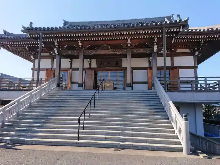 長楽寺の本殿・本堂