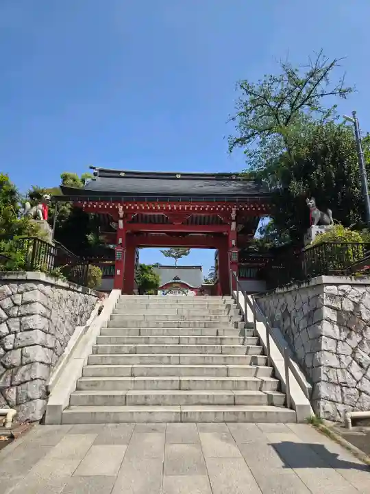 東伏見稲荷神社の{uncategorized: "未分類", other: "その他", undefined: "問題あり", building: "その他建物", grave: "お墓", sacred_gate: "鳥居", guardian: "狛犬", statue: "像", buddha: "仏像", history: "歴史", nature: "自然", garden: "庭園", animal: "動物", pagoda: "塔", temizu: "手水舎", mountain_gate: "山門・神門", sanctuary: "本殿・本堂", subordinate: "末社・摂社", art: "芸術", scenery: "景色", jizo: "地蔵", ema: "絵馬", goshuin: "御朱印", omikuji: "おみくじ", items: "授与品その他", amulet: "お守り", goshuincho: "御朱印帳", eats: "食事", festival: "お祭り", votive_dance: "神楽", shichigosan: "七五三参", wedding: "結婚式", experience: "体験その他", initially: "初詣", around: "周辺", anti_infection: "感染症対策"}