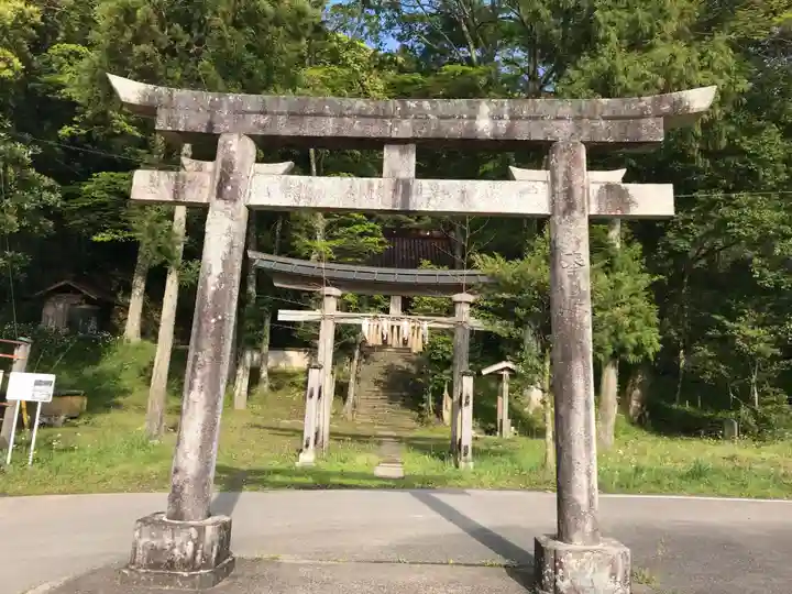 鵜羽神社の鳥居