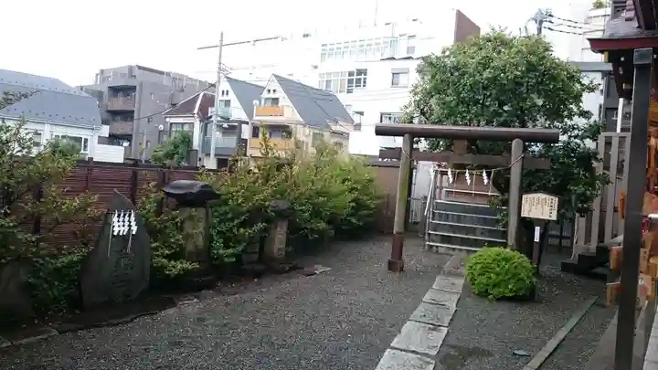 大鳥神社の末社・摂社