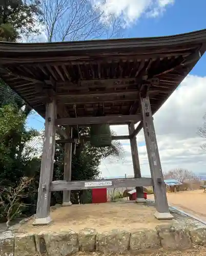 花山院菩提寺の{uncategorized: "未分類", other: "その他", undefined: "問題あり", building: "その他建物", grave: "お墓", sacred_gate: "鳥居", guardian: "狛犬", statue: "像", buddha: "仏像", history: "歴史", nature: "自然", garden: "庭園", animal: "動物", pagoda: "塔", temizu: "手水舎", mountain_gate: "山門・神門", sanctuary: "本殿・本堂", subordinate: "末社・摂社", art: "芸術", scenery: "景色", jizo: "地蔵", ema: "絵馬", goshuin: "御朱印", omikuji: "おみくじ", items: "授与品その他", amulet: "お守り", goshuincho: "御朱印帳", eats: "食事", festival: "お祭り", votive_dance: "神楽", shichigosan: "七五三参", wedding: "結婚式", experience: "体験その他", initially: "初詣", around: "周辺", anti_infection: "感染症対策"}