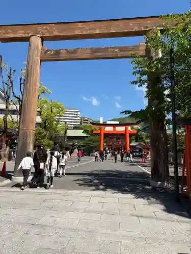 生田神社の{uncategorized: "未分類", other: "その他", undefined: "問題あり", building: "その他建物", grave: "お墓", sacred_gate: "鳥居", guardian: "狛犬", statue: "像", buddha: "仏像", history: "歴史", nature: "自然", garden: "庭園", animal: "動物", pagoda: "塔", temizu: "手水舎", mountain_gate: "山門・神門", sanctuary: "本殿・本堂", subordinate: "末社・摂社", art: "芸術", scenery: "景色", jizo: "地蔵", ema: "絵馬", goshuin: "御朱印", omikuji: "おみくじ", items: "授与品その他", amulet: "お守り", goshuincho: "御朱印帳", eats: "食事", festival: "お祭り", votive_dance: "神楽", shichigosan: "七五三参", wedding: "結婚式", experience: "体験その他", initially: "初詣", around: "周辺", anti_infection: "感染症対策"}